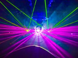 Nightclub Area 47 - spectacle laser pour Safri Duo - 4