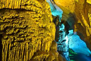 Instalación multimedia en la cueva Flowstone, Ledenika, Bulgaria - 10