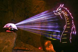 Exposition multimédia dans la grotte de Tenglong, Chine 2006 - 2