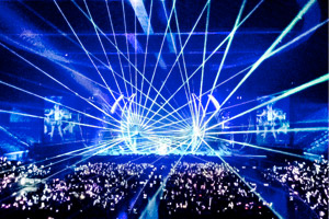 Lasershow auf der 100% Angela Zhang World Tour 2016 - 5